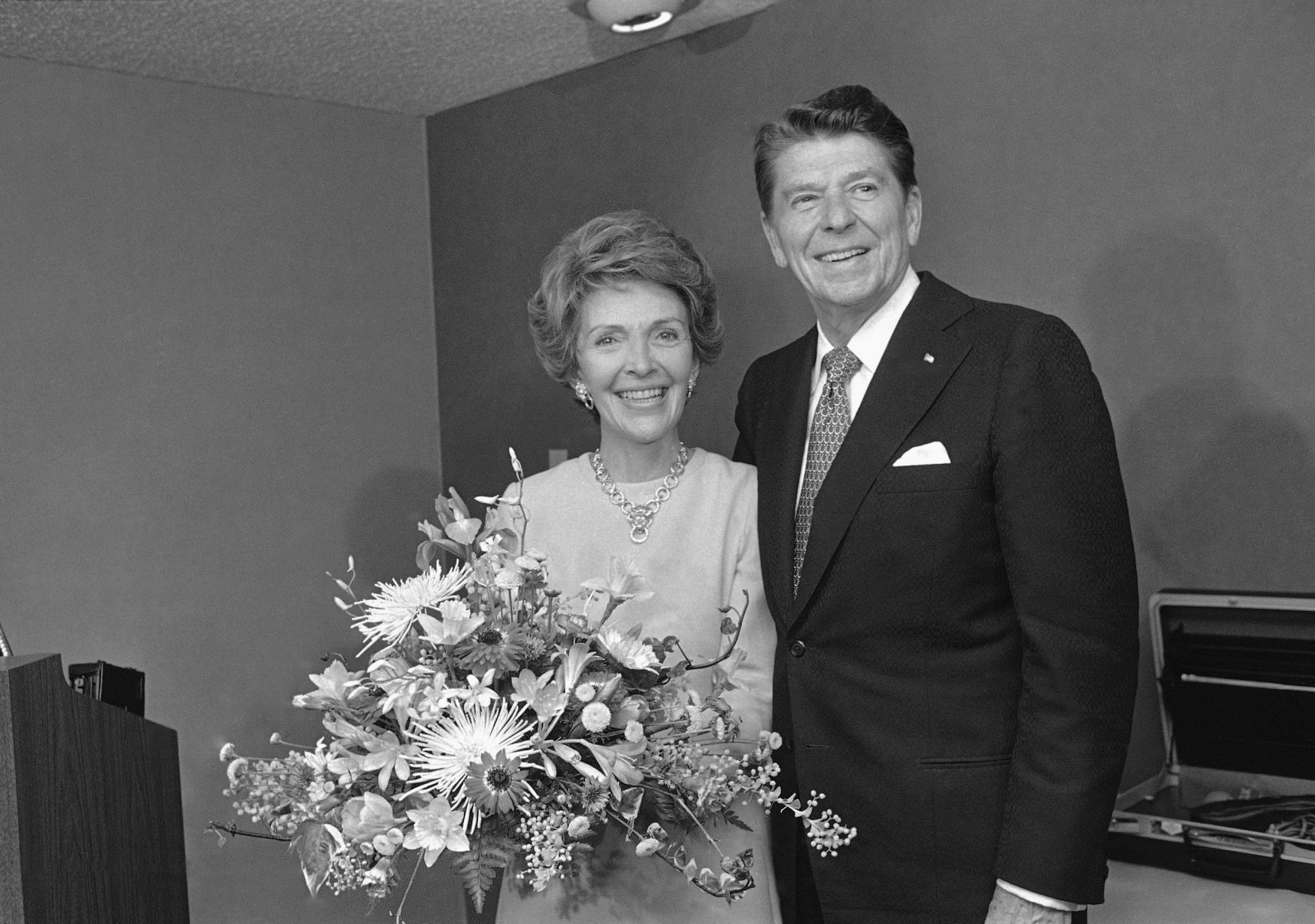 1952: Ronald Reagan and Nancy Davis